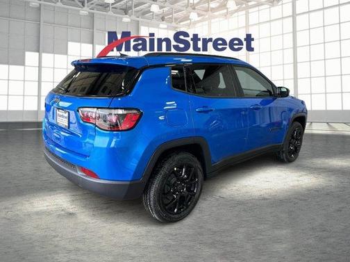 Blue Pearl 2026 Jeep Compass Latitude