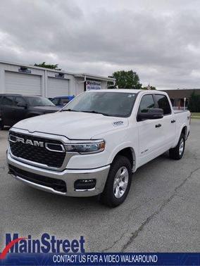 Bright White Clearcoat 2025 RAM 1500 Big Horn/Lone Star