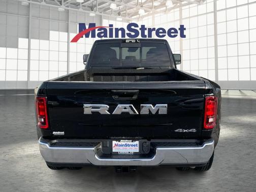 Diamond Black 2026 RAM 3500 Tradesman