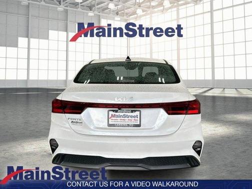 Snow White Pearl 2024 Kia Forte LXS
