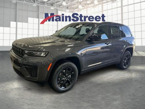 Bright White Clearcoat 2025 RAM 1500 Big Horn/Lone Star