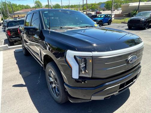 Black Metallic 2023 Ford F-150 Lightning LARIAT