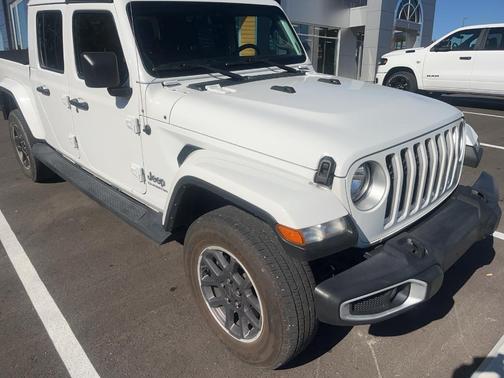 2022 Jeep Gladiator Overland