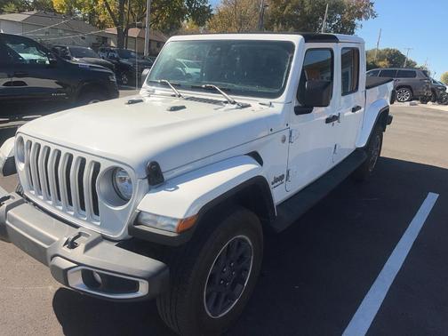 2022 Jeep Gladiator Overland