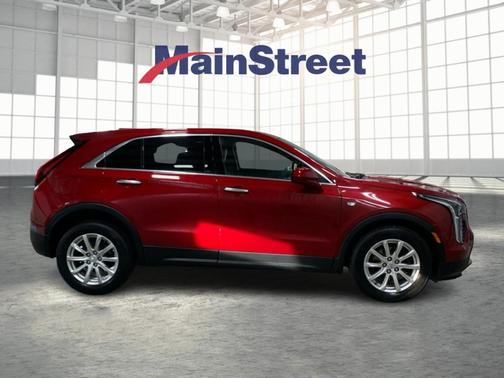 2023 Cadillac XT4 Luxury