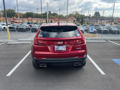 2023 Cadillac XT4 Luxury