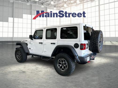 Bright White Clearcoat 2024 Jeep Wrangler Rubicon