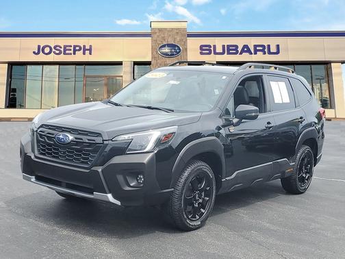 Crystal Black Silica 2023 Subaru Forester Wilderness