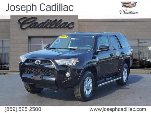 Photo 1 of 12 of 2018 Toyota 4Runner SR5