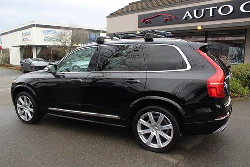 Onyx Black Metallic 2019 Volvo XC90 T6 Inscription