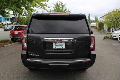 Iridium Metallic 2018 GMC Yukon Denali