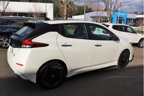 2024 Nissan Leaf SV PLUS