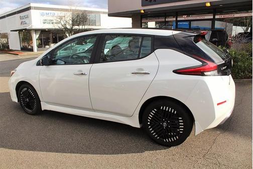 2024 Nissan Leaf SV PLUS