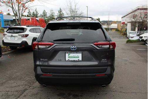2020 Toyota RAV4 Hybrid XLE