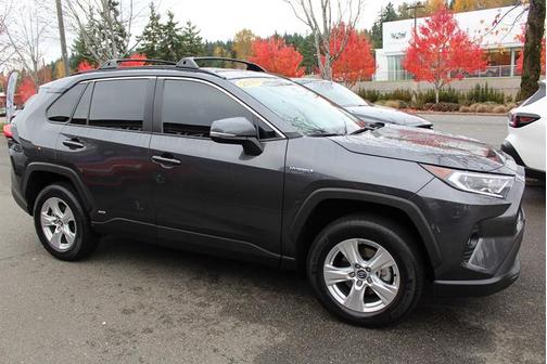 2020 Toyota RAV4 Hybrid XLE