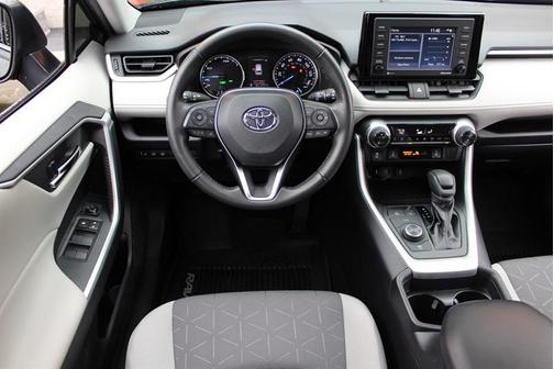 2020 Toyota RAV4 Hybrid XLE