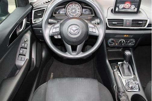 2015 Mazda Mazda3 i Sport