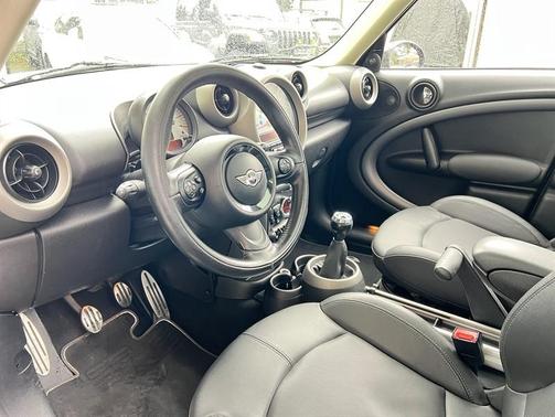 2011 MINI Cooper S Countryman Base