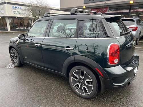 2011 MINI Cooper S Countryman Base
