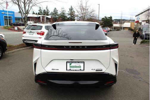 2023 Lexus RZ 450e Premium