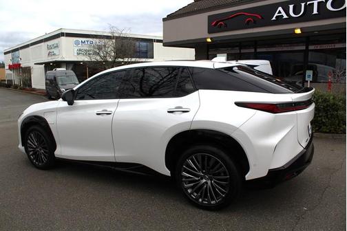 2023 Lexus RZ 450e Premium