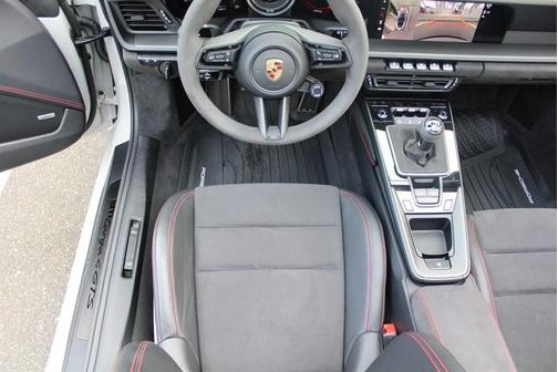 2024 Porsche 911 Targa 4 GTS
