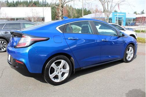 Kinetic Blue 2018 Chevrolet Volt LT