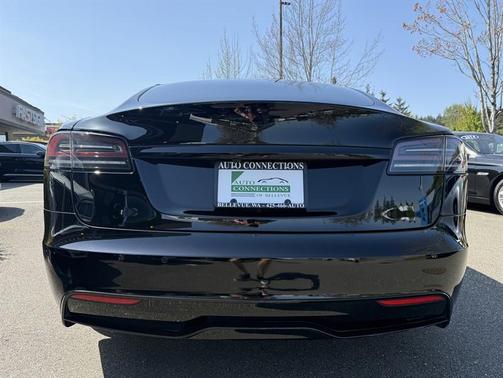 2022 Tesla Model S Base