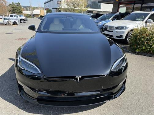 2022 Tesla Model S Base