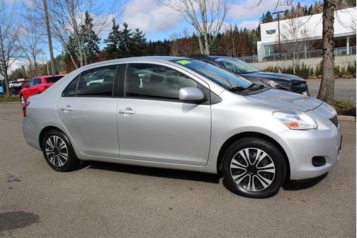 Silver 2012 Toyota Yaris Base