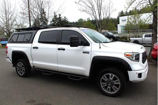 Super White 2018 Toyota Tundra Platinum