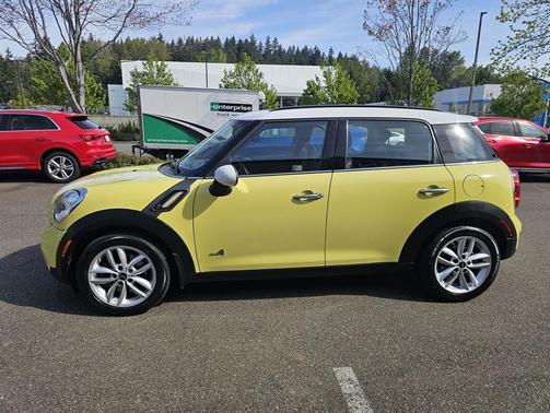 2012 MINI Cooper S Countryman Base
