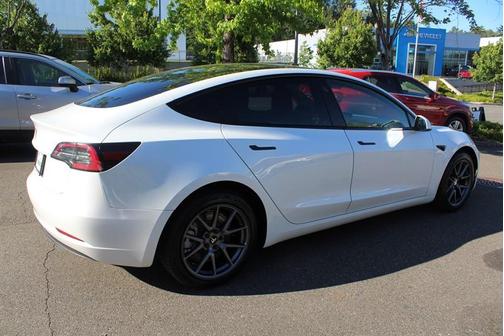 Pearl White Multi 2023 Tesla Model 3 Base