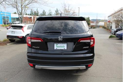 Crystal Black Pearl 2019 Honda Pilot EX-L