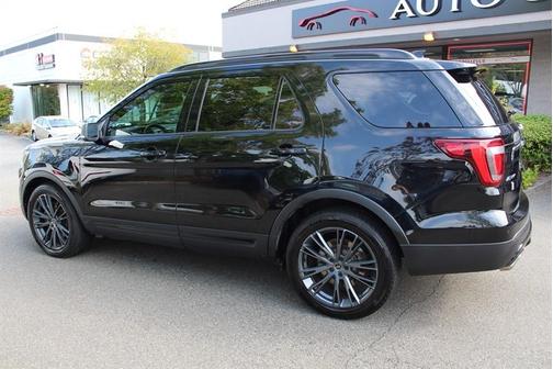2017 Ford Explorer sport