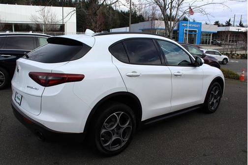 2022 Alfa Romeo Stelvio Sprint