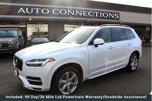 2016 Volvo XC90 Hybrid T8 Momentum