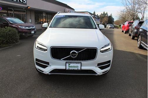 2016 Volvo XC90 Hybrid T8 Momentum