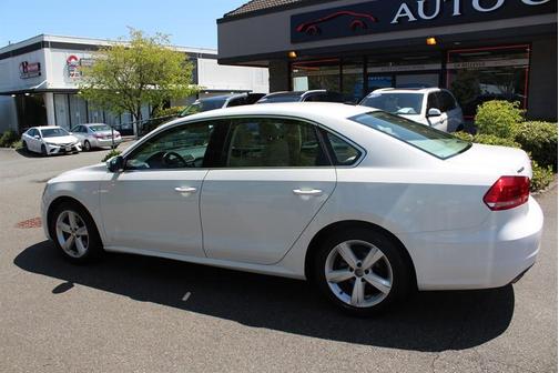 2013 Volkswagen Passat 2.5 SE