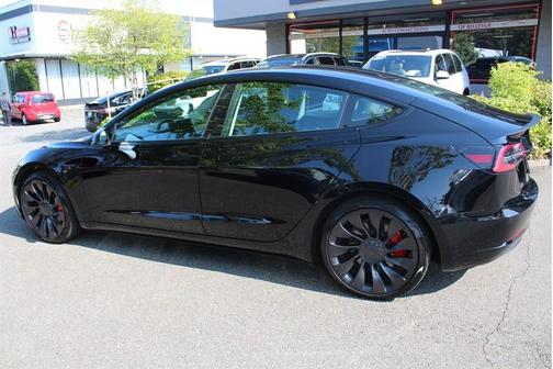 2023 Tesla Model 3 Performance