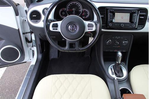 2015 Volkswagen Beetle Auto 1.8T