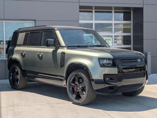 2025 Land Rover Defender 110 P400 X
