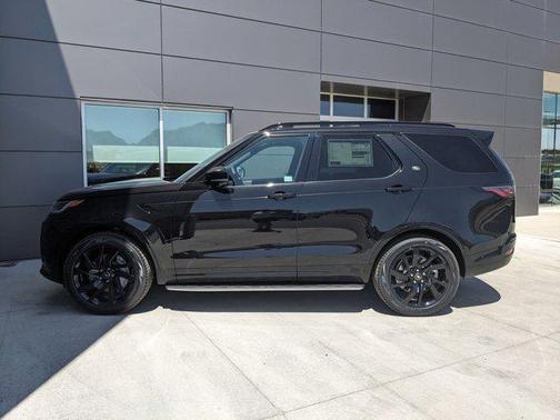 2025 Land Rover Discovery P300 Dynamic SE