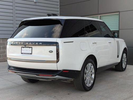2023 Land Rover Range Rover P400 SE