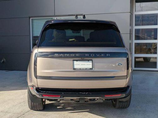 2023 Land Rover Range Rover P530 SE