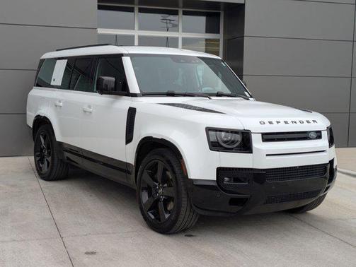 2024 Land Rover Defender 130 P400 X-Dynamic SE