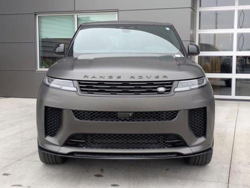 2025 Land Rover Range Rover Sport P635 SV Edition Two