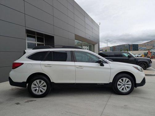 2018 Subaru Outback 2.5i