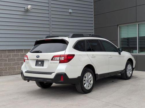 2018 Subaru Outback 2.5i