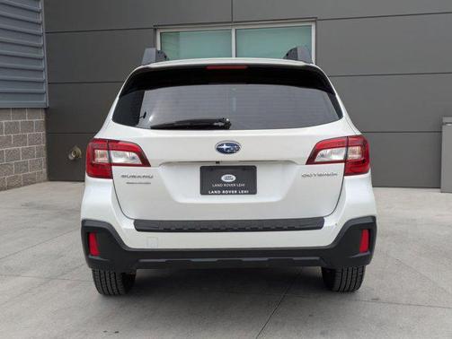 2018 Subaru Outback 2.5i